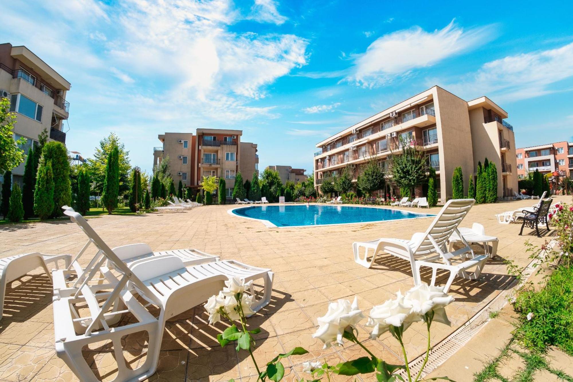 Nessebar And Holiday Fort Apartments Sunny Beach Exterior photo