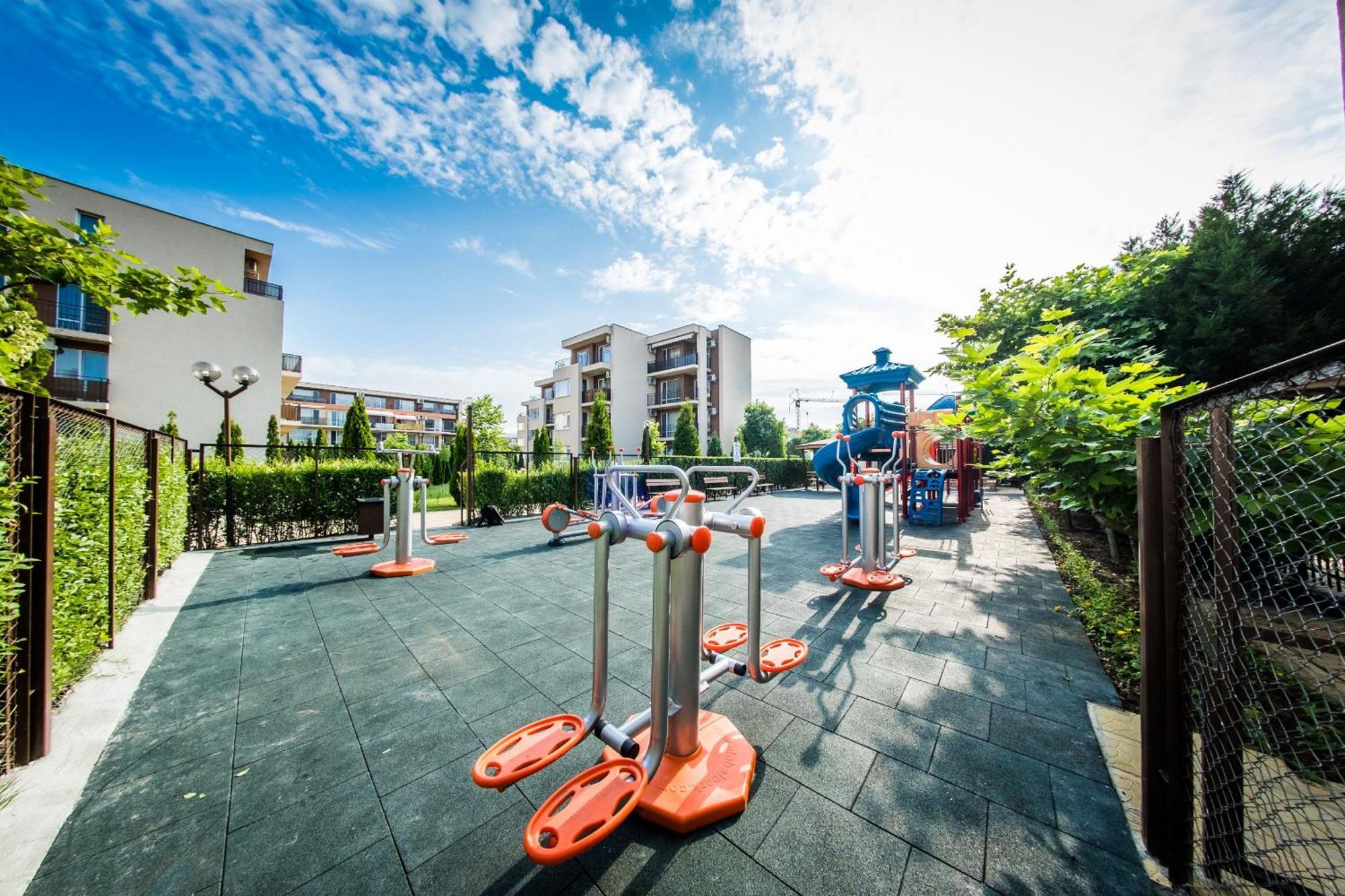 Nessebar And Holiday Fort Apartments Sunny Beach Exterior photo